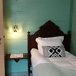 Eide Gardshotell * Скьолден