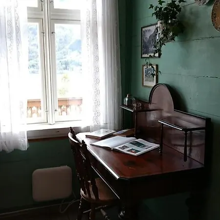 Eide Gardshotell Πανσιόν