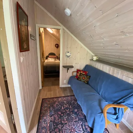 Eide Gardshotell Πανσιόν *